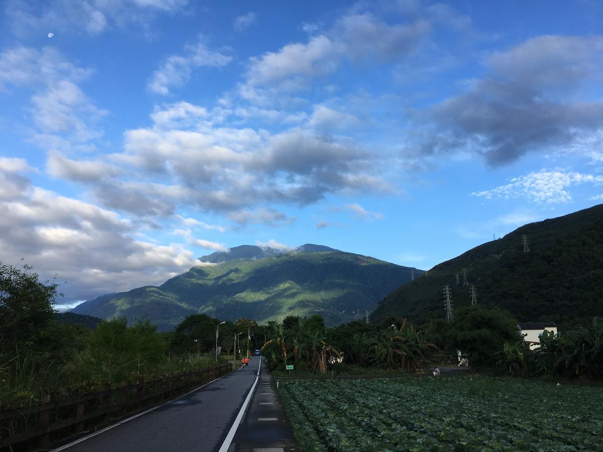 南法山居民宿 吉安 外观 照片